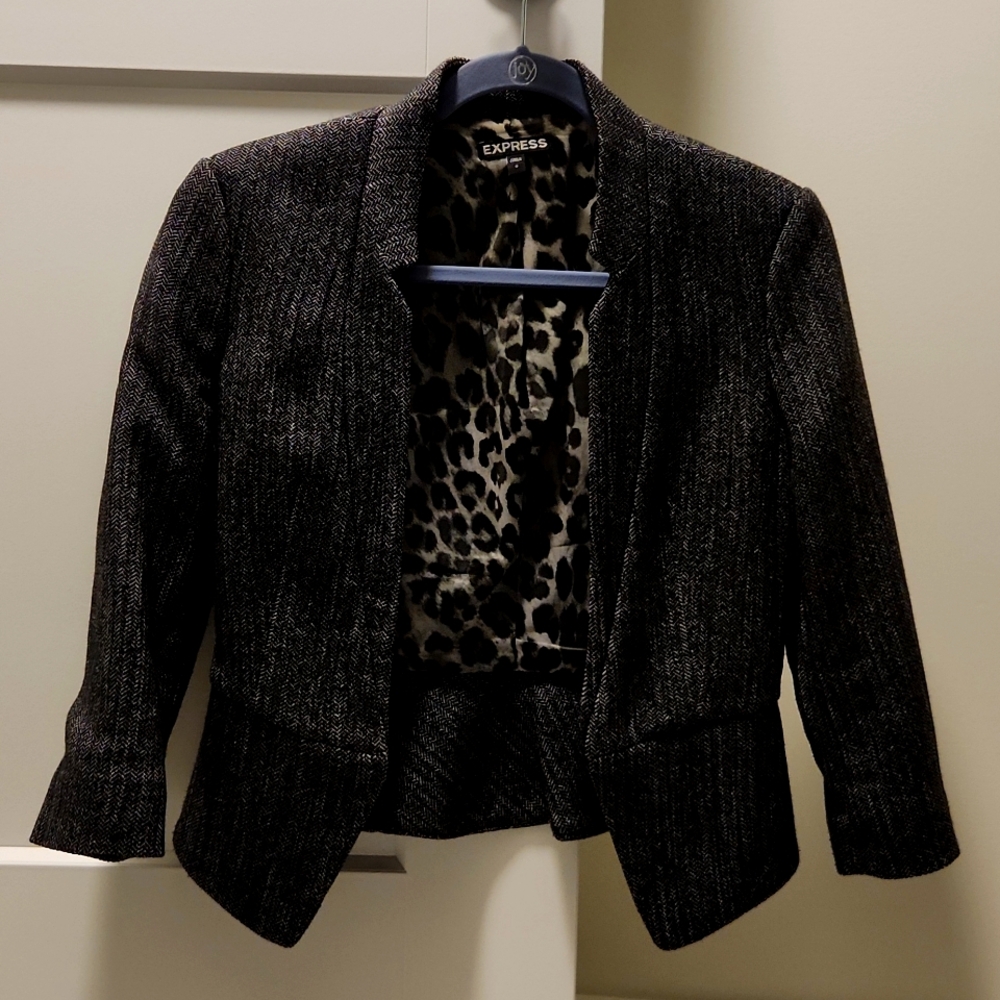 Express crop blazer